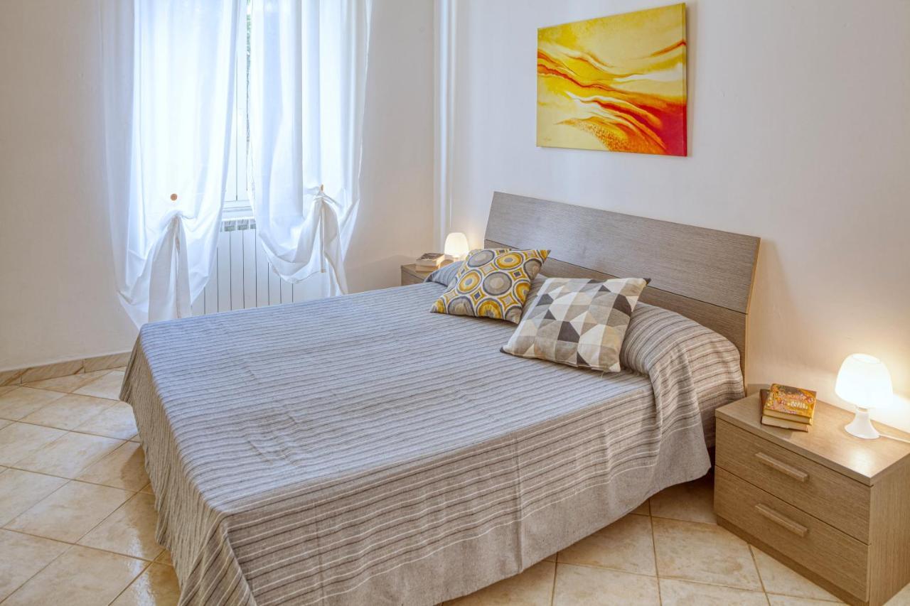 Oliva House Apartment เลวานโต ภายนอก รูปภาพ