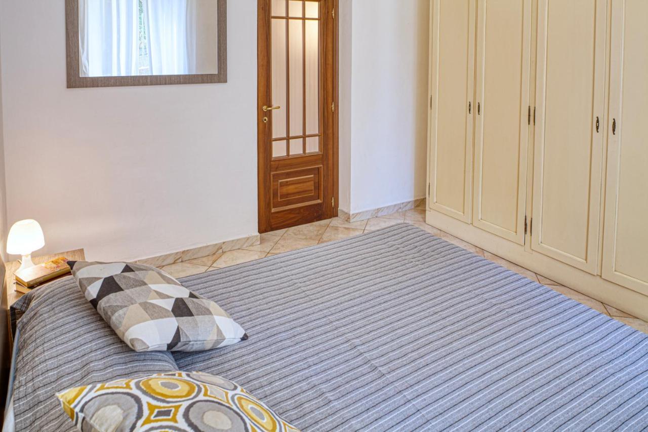 Oliva House Apartment เลวานโต ภายนอก รูปภาพ