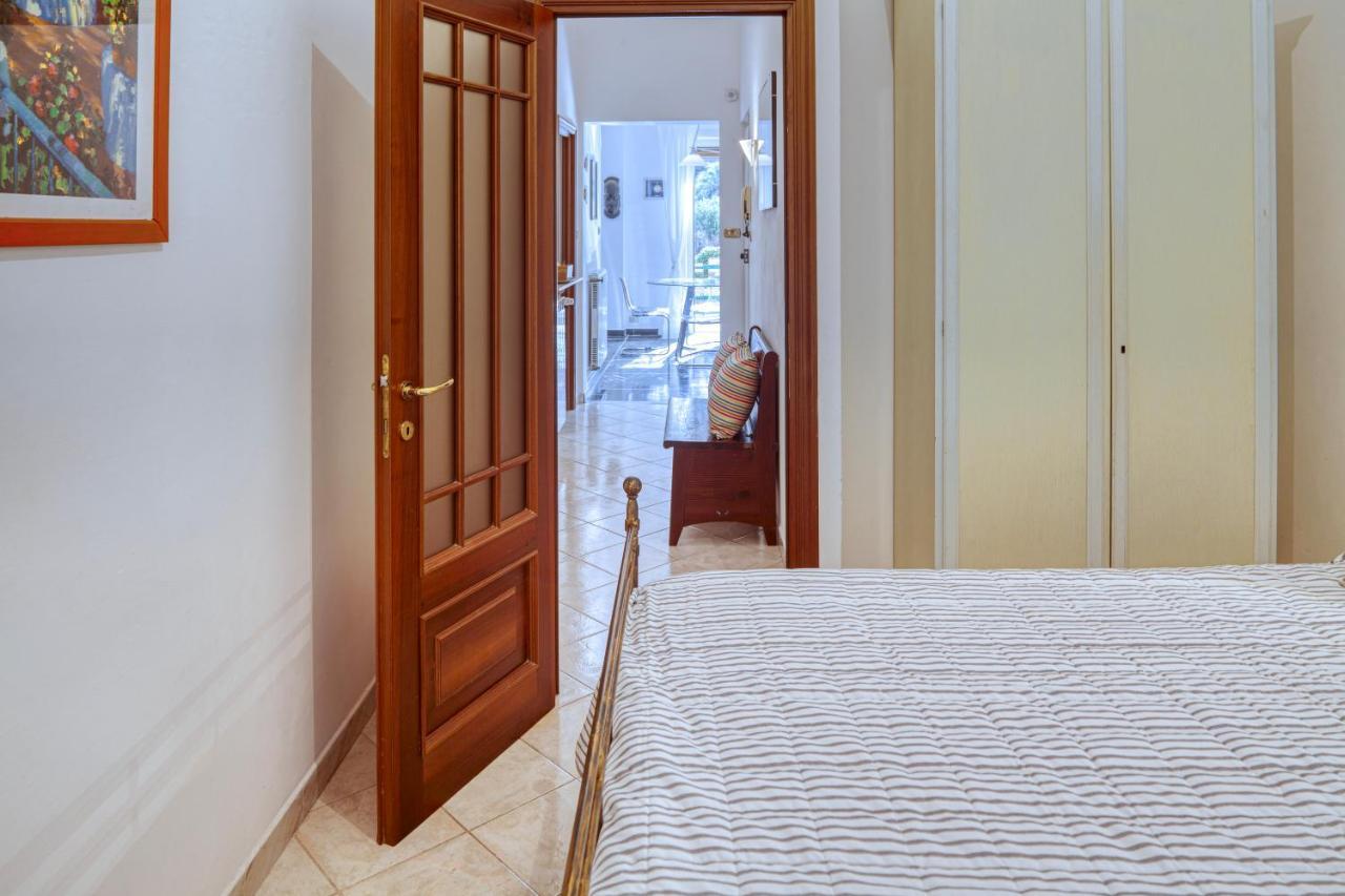 Oliva House Apartment เลวานโต ภายนอก รูปภาพ
