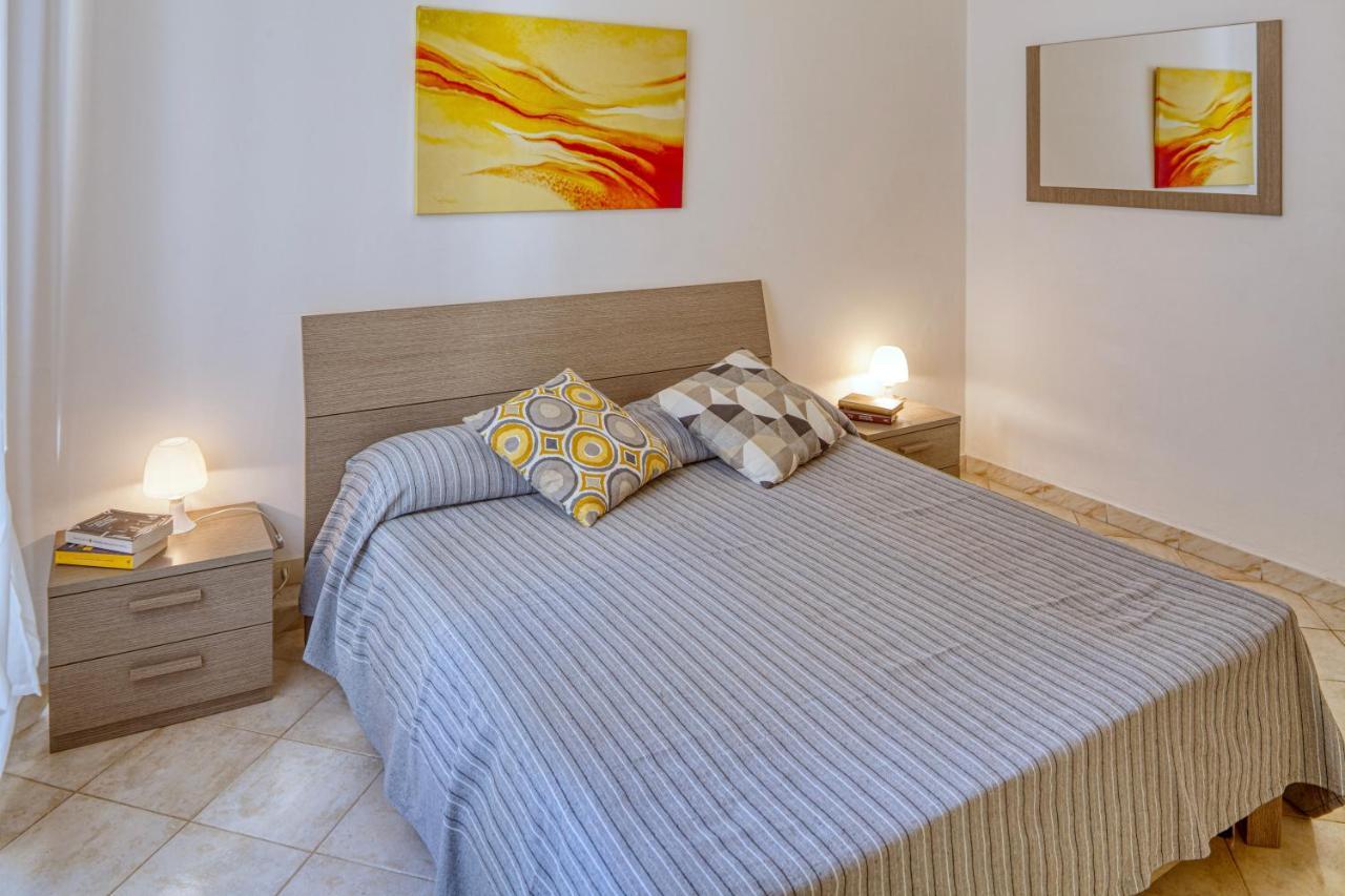 Oliva House Apartment เลวานโต ภายนอก รูปภาพ